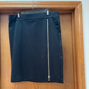 Black Anne Klein pencil skirt